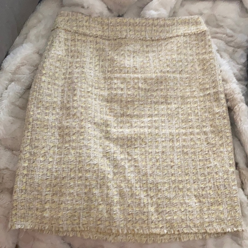 Yellow and beige tweed skirt!